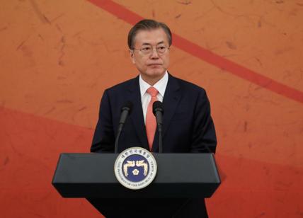 Coronavirus, Moon Jae In: ‘Corea del Sud si prepari al crollo dell’economia’