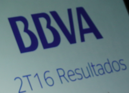 Bbva e Sabadell studiano la fusione: risiko bancario al bis in Spagna