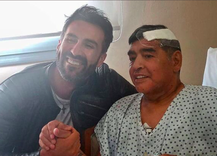 Maradona, indagato il medico: perquisita la casa. Ipotesi omicidio colposo