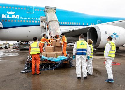 Klm, il suo centesimo volo cargo per il trasporto di materiali sanitari