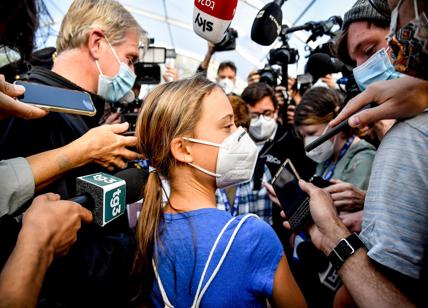 Greta Thunberg a Milano: "Politici, basta con i bla bla bla". FOTO