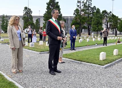 Cimitero Maggiore di Milano, cerimonia per le vittime del Covid 19