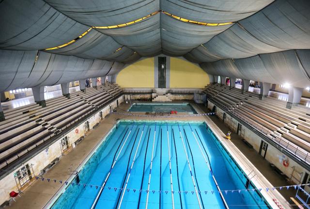 Finalmente si torna a nuotare nelle piscine al coperto di Milanosport