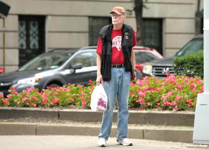 New York,Stephen King,versione casual, rientra a casa con il doggie bag