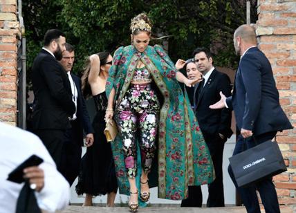 Venezia,Jennifer Lopez lascia l'Hotel per andare all'evento di Dolce e Gabbana