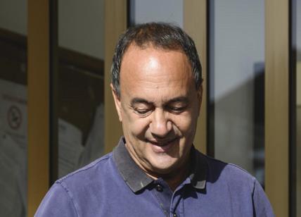 Riace, l'ex sindaco Mimmo Lucano condannato a 13 anni e 2 mesi