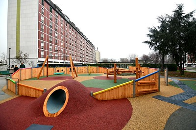 Milano, nuovo parco giochi in piazza Paci. Maran: "Presto altri interventi"