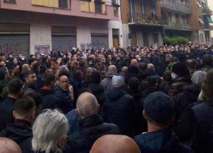 Ramelli, centinaia di braccia tese per il ricordo a Milano. FOTO