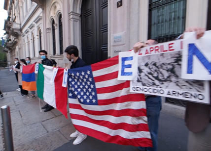 Thank you Mr Biden. Video esclusivo. Gli armeni davanti al consolato Usa