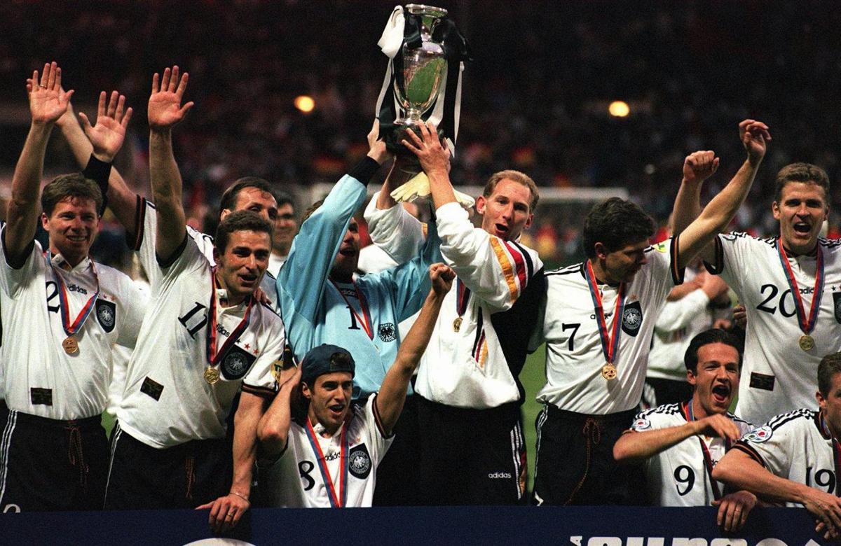 GOL D'ORO – Nella finale di Euro '96, Oliver Bierhoff segnò il primo golden goal in una sfida tra nazionali maggiori, regalando il successo alla Germania contro la Repubblica Ceca. In assoluto, il primo della storia fu però un italiano: Pierluigi Orlandini, a segno nella finale dell'Europeo Under 21 del 1994, contro il Portogallo.  