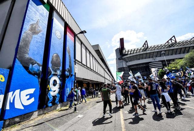 Inter festa scudetto tifosi San Siro (Lapresse)