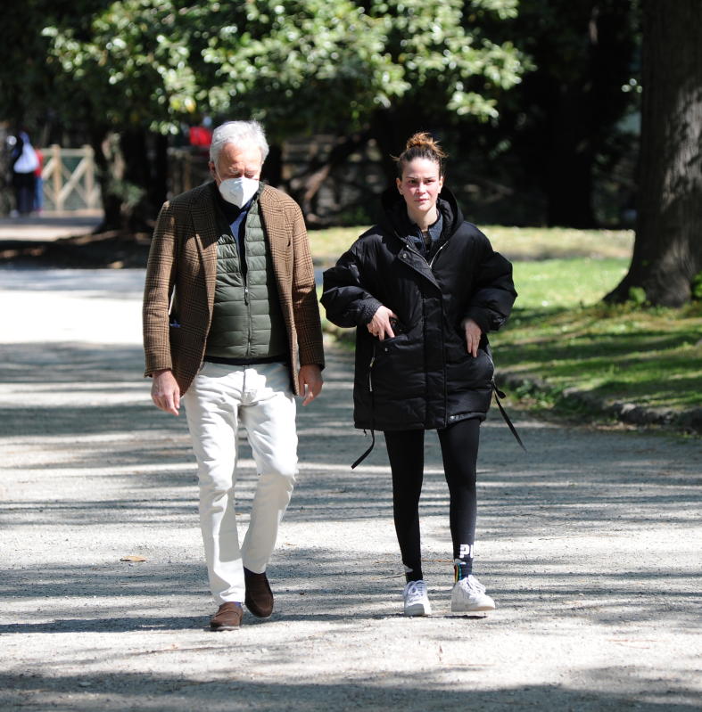 Milano Corrado Tedeschi con la figlia Camilla a passeggio al parco Ipa