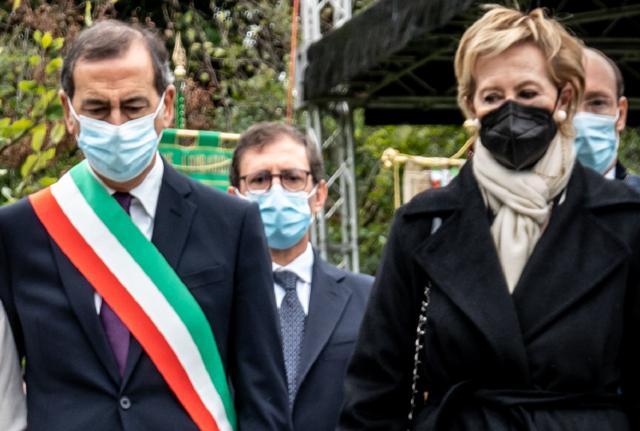 Beppe Sala e Letizia Moratti (foto: LaPresse)