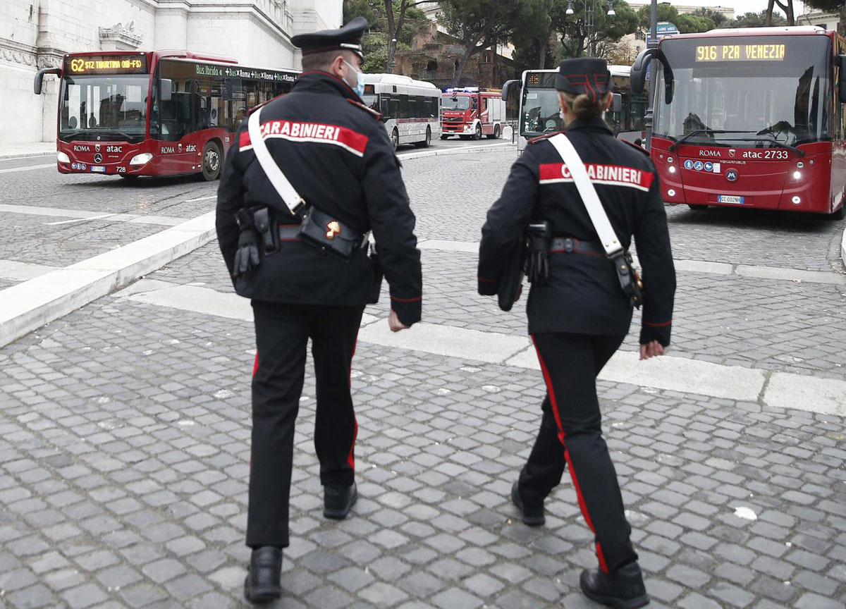 carabinieri pesaro omicidio