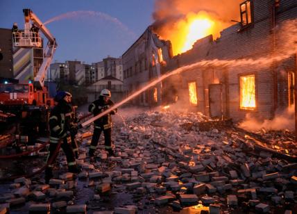 Guerra, notte di missili su Lugansk e Kharkiv. Oms: colpiti 43 presidi medici