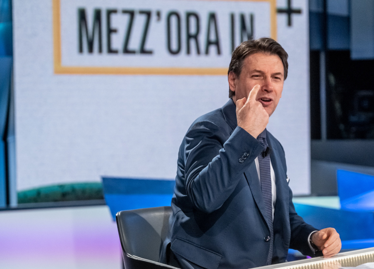 m5s, giuseppe conte, presidente m5s