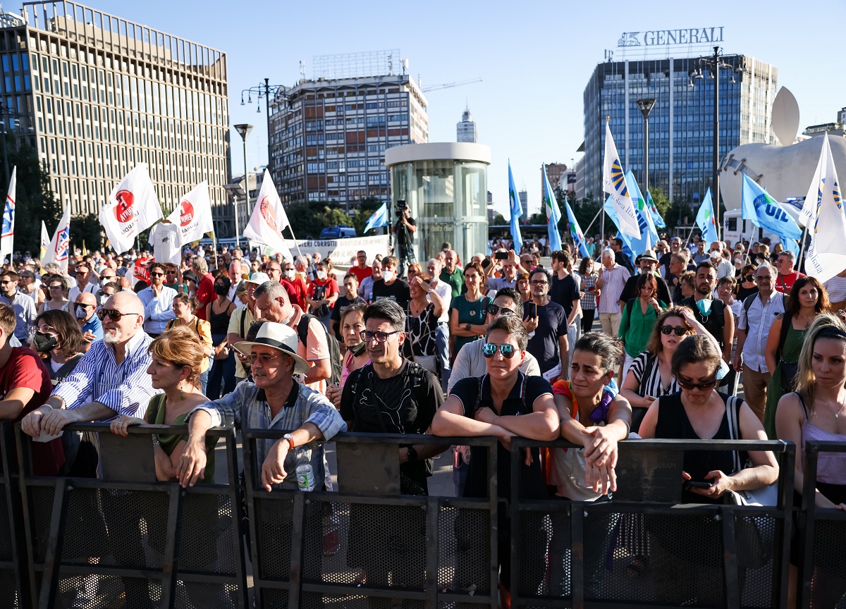 'Ndrangheta, a Milano la manifestazione di sostegno a Gratteri