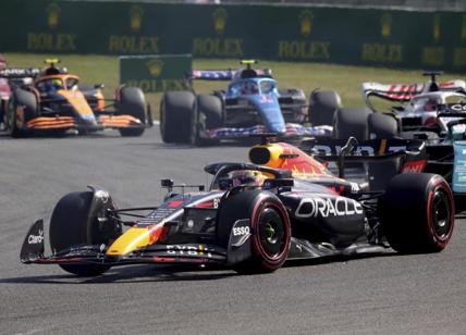 Formula 1, impresa di Verstappen a Spa: dal 14° posto alla vittoria finale