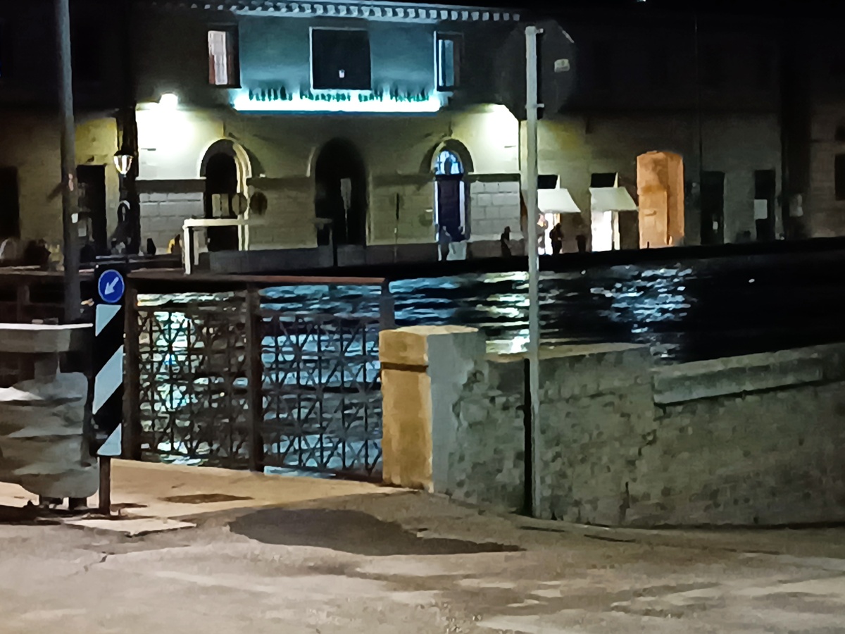 Alluvione nelle Marche, vaste zone allagate a Senigallia dopo l'esondazione del fiume Misa