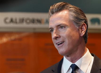 Midterm, Newsom sfida Biden. Mr. California convince i Dem con la linea green