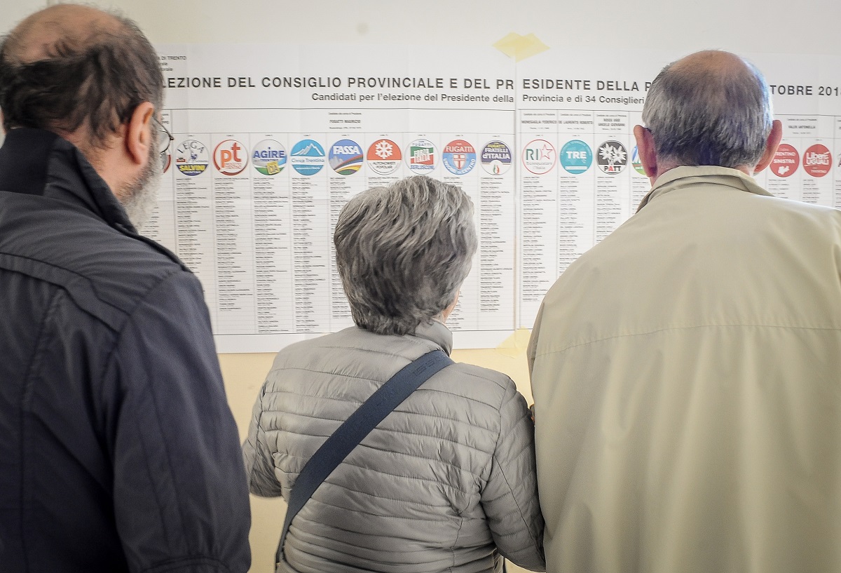 European elections: the standard joke Italy: scrutineers, increase in waivers