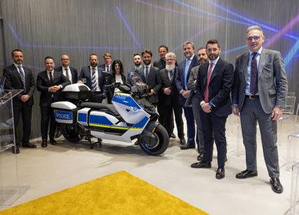 BMW Group presenta la propria offerta di veicoli speciali alle Autorità italia