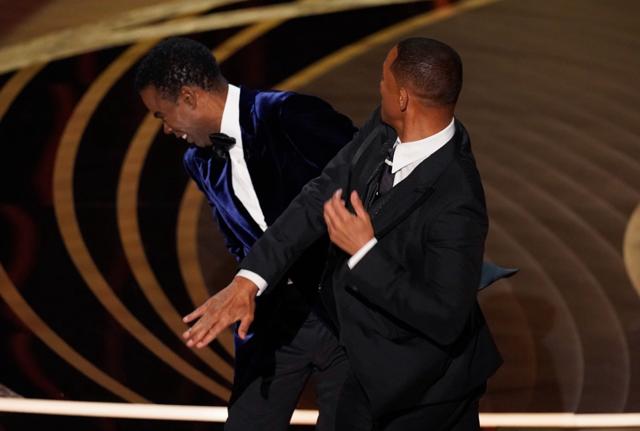 Lo schiaffo di Will Smith a Chris Rock agli Oscars 22