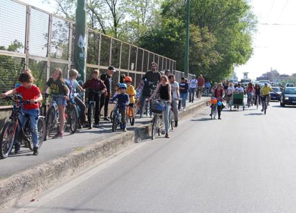 Milano: 12enne cade in bici su Ponte Ghisolfa, multato perché è su marciapiede