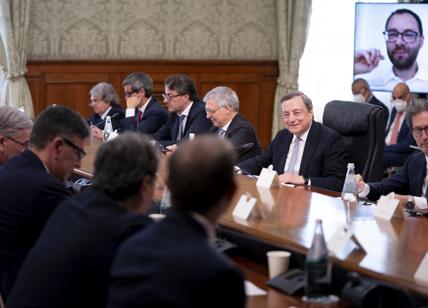 Pensioni, bonus 200 euro e tagli in bolletta: nuovo incontro Draghi-sindacati