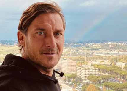 Francesco Totti vola in Tanzania per riconquistare Ilary