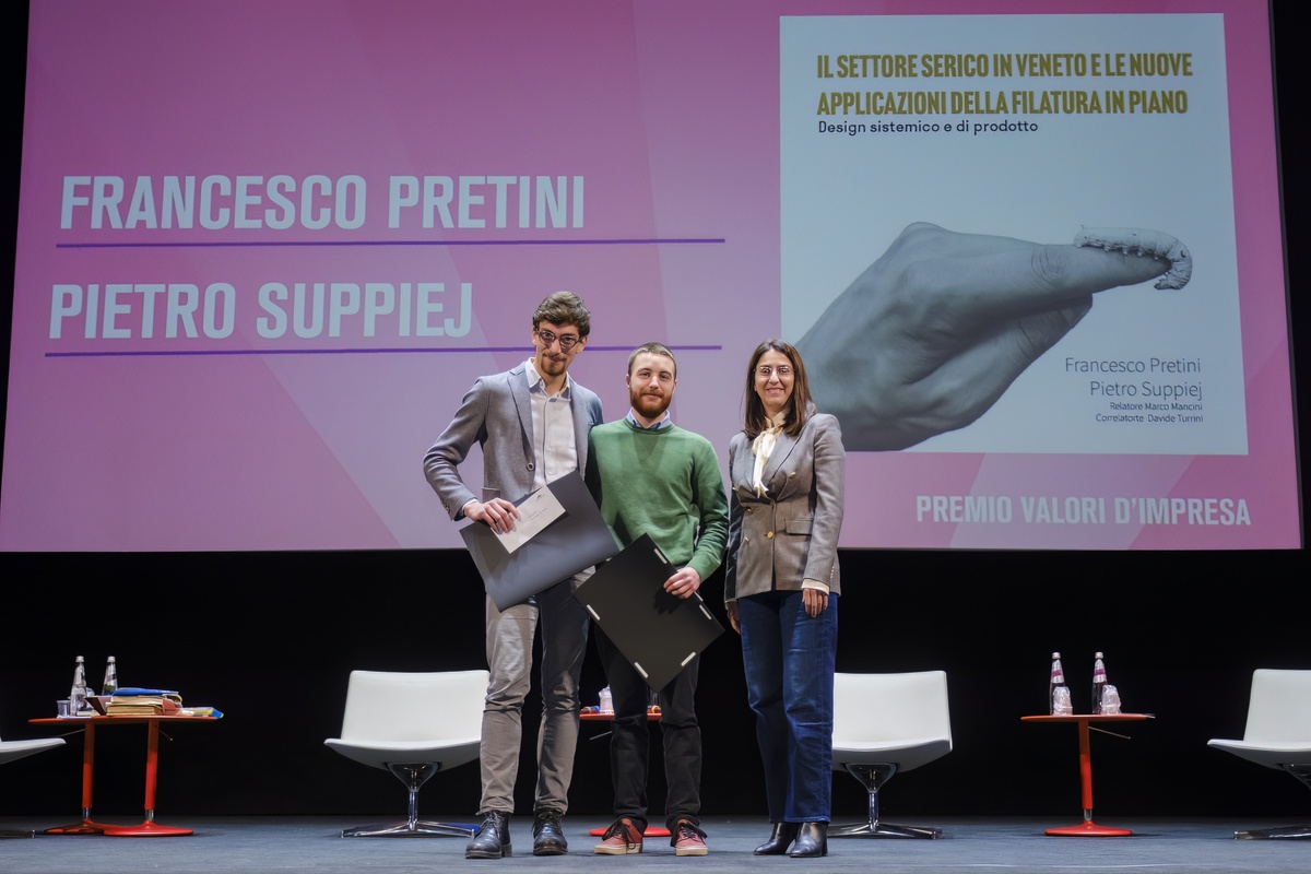 I vincitori del premio Studi d'Impresa Francesco Pretini, Pietro Suppiej con Denise Archiutti