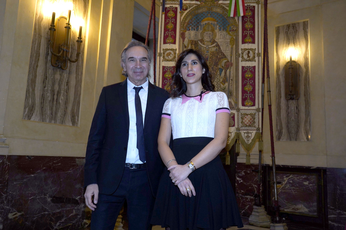 Fashion Week Women’s collection CARLO MARIA FERRO PRESIDENTE ICE ALESSIA CAPPELLO ASSESSORA SVILUPPO ECONOMICA Fashion Week Women’s collection CARLO MARIA FERRO PRESIDENTE ICE ALESSIA CAPPELLO ASSESSORA SVILUPPO ECONOMICA