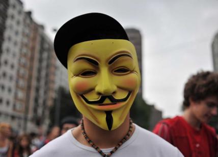 Anonymus, chi sono gli hacker schierati con l'Ucraina contro la Russia