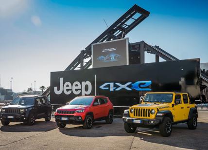 I SUV Jeep® 4xe sono i più venduti in ottobre nel mercato dei veicoli a basse