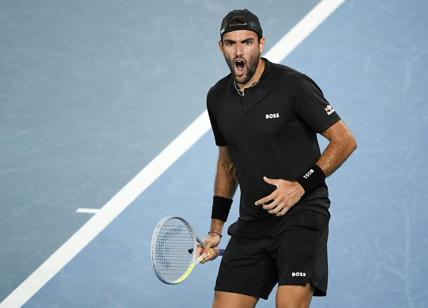 Berrettini batte Monfils: semifinale con Nadal all'Australian Open. Ora Sinner