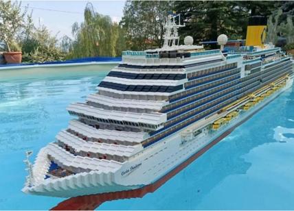 Costruiscono nave gigante con i Lego: Vogliamo entrare nei record