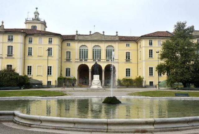 Palazzo Dugnani