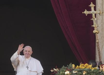 Papa: "Fermate questa insensata guerra". La preghiera di Bergoglio