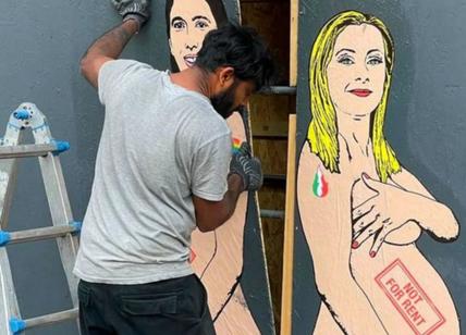 Schlein e Meloni incinte e senza vestiti: rimosso il murales a Milano. FOTO
