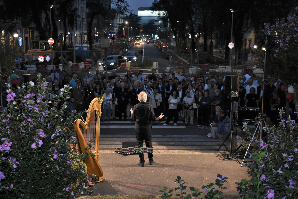 Ricordo di San Francesco patrono d’Italia in Piazza Risorgimento a Milano. Foto: Nick Zonna