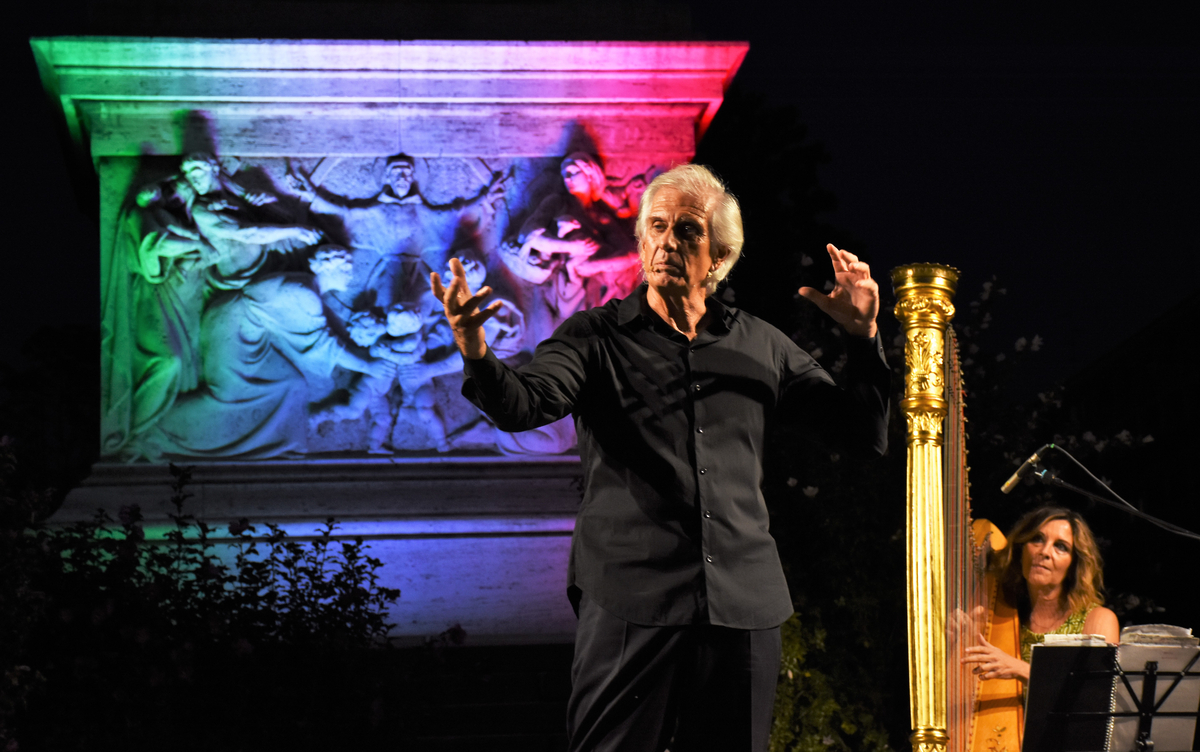 Ricordo di San Francesco patrono d’Italia in Piazza Risorgimento a Milano. Foto: Nick Zonna