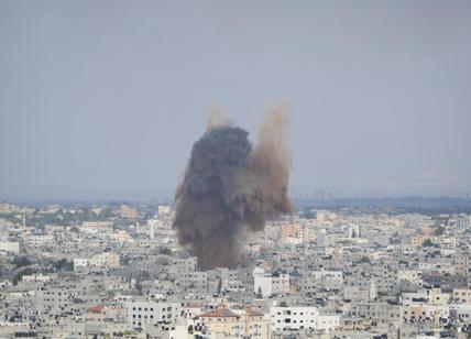 Israele, oltre 600 morti. Scontri a fuoco con Hamas su Gaza, ostaggi anche Usa
