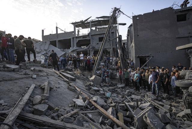 Conflitto Israele Palestina - bombardamenti a Gaza