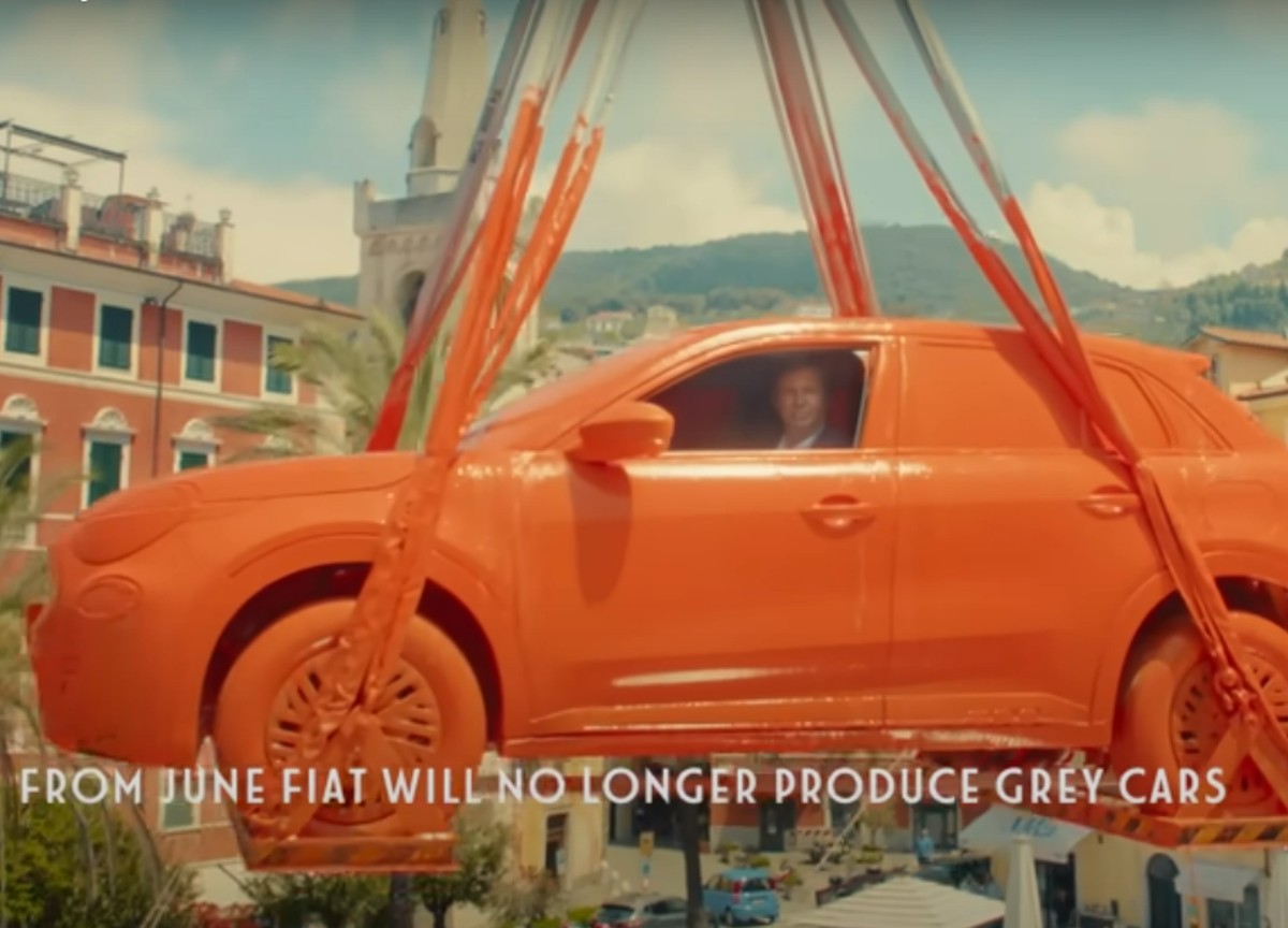 Fiat non produce più auto grigie