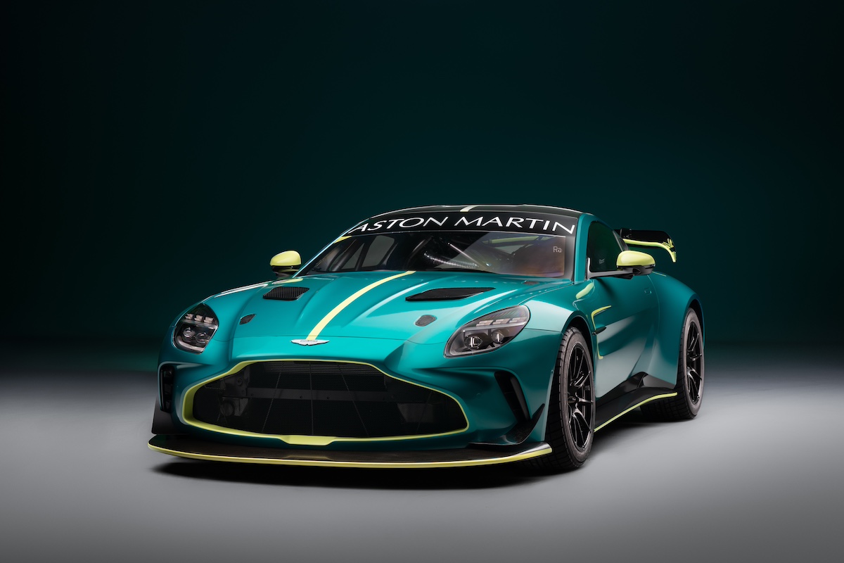 Aston Martin Vantage GT4