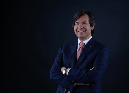 Intesa Sanpaolo, il CEO Messina: "1,5 mld per l'inclusione finanziaria"