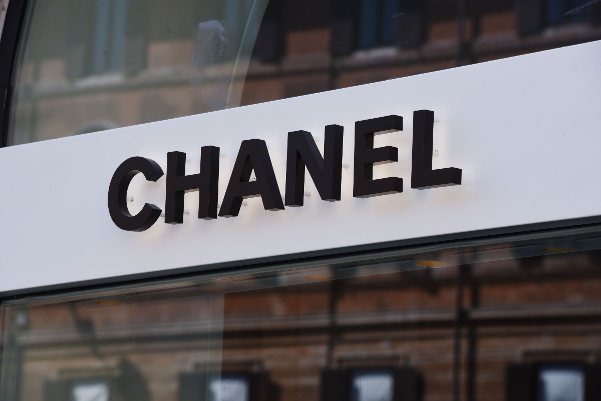 Chanel invests in the Cariaggi Lanificio mill alongside Brunello Cucinelli