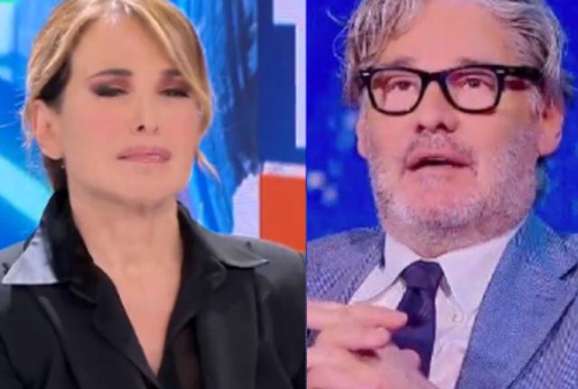 Barbara D'Urso e Paolo Del Debbio durante lo Speciale Tg5 per la morte di Berlusconi