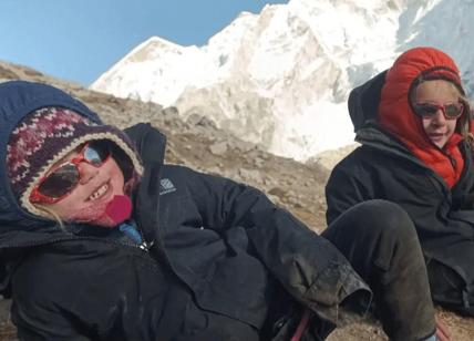 Repubblica Ceca, una bimba di soli 4 anni ha scalato l'Everest: è record