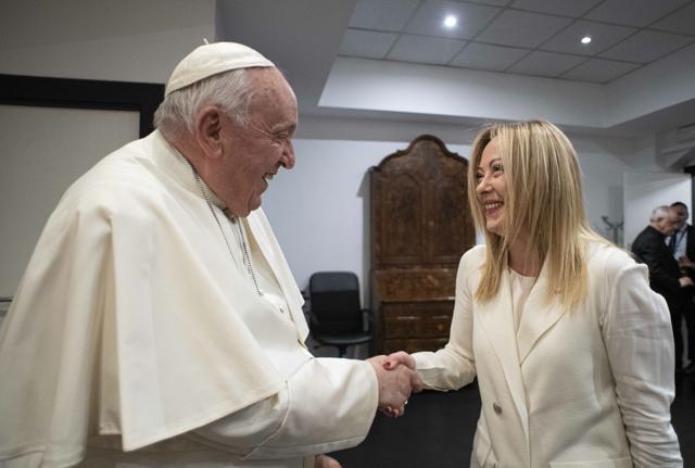 Papa Francesco Incontra con la Presidente del Consiglio Giorgia Meloni (foto Lapresse)